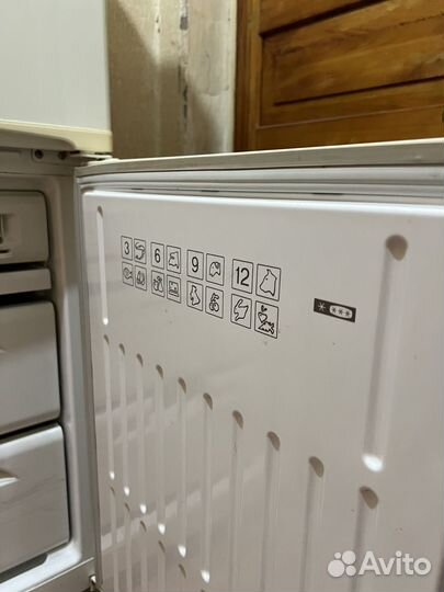 Холодильник stinol