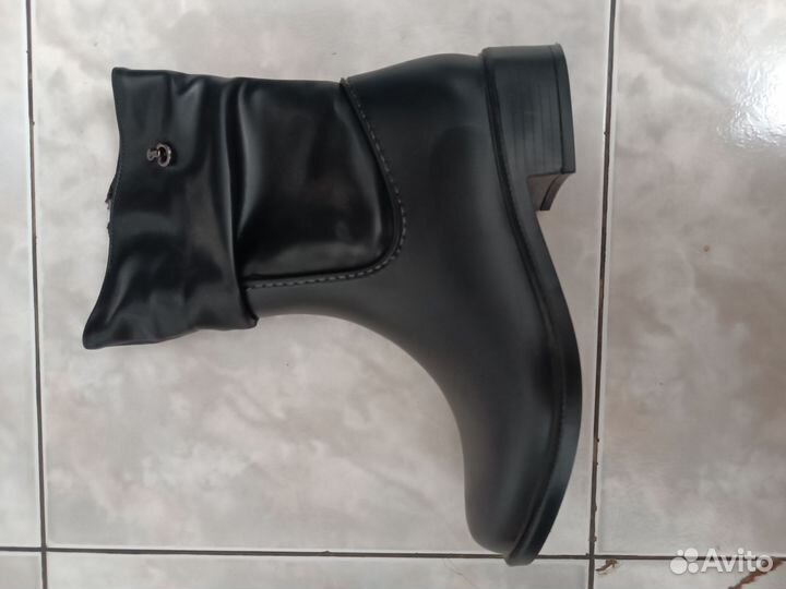 Сапоги резиновые женские 37 размера