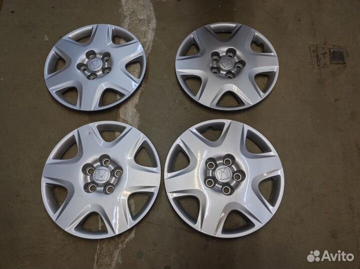 Колпак стального диска Honda Civic 4D 8 кузов