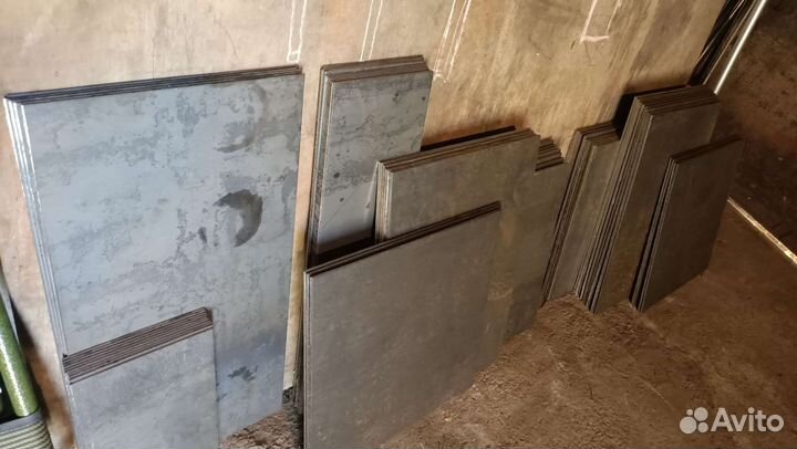 Заготовка листового металла на гильотине