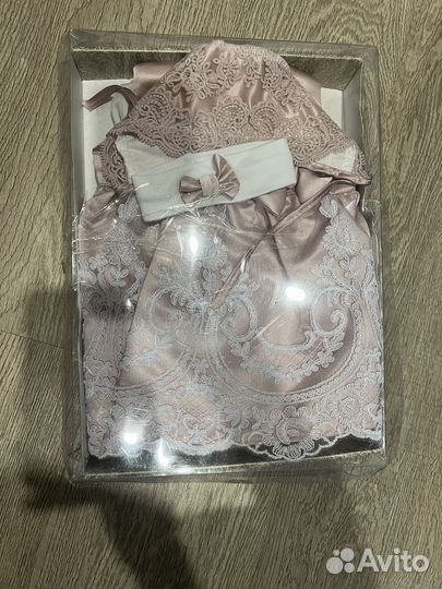 Костюм для девочки на выписку