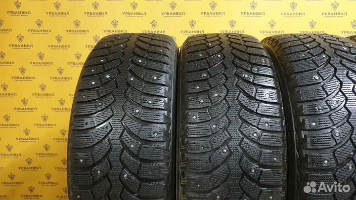 Bridgestone Blizzak Spike-01 235/60 R18 107T