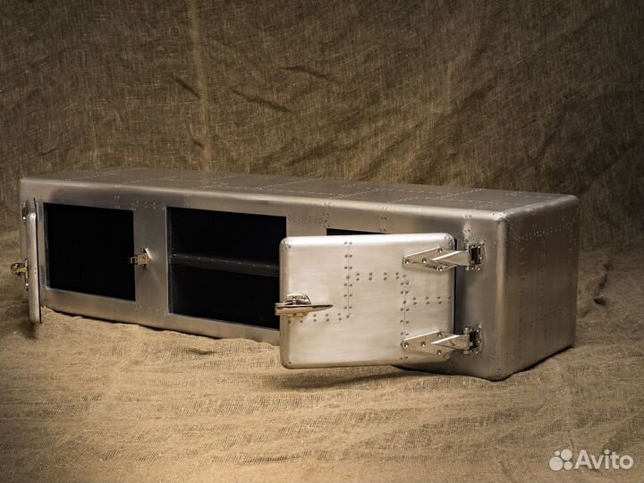 Дизайнерска тумба под тв