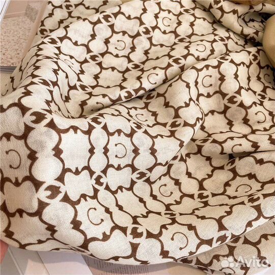 Шарфы и палантины