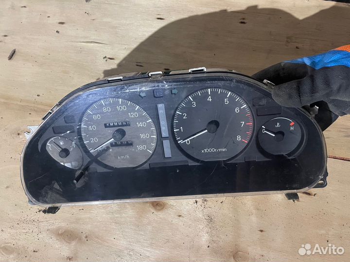 Приборная панель Mitsubishi galant 7