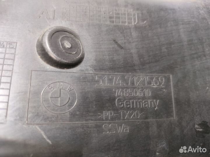 Воздуховод тормозов левый BMW 3-серия E90