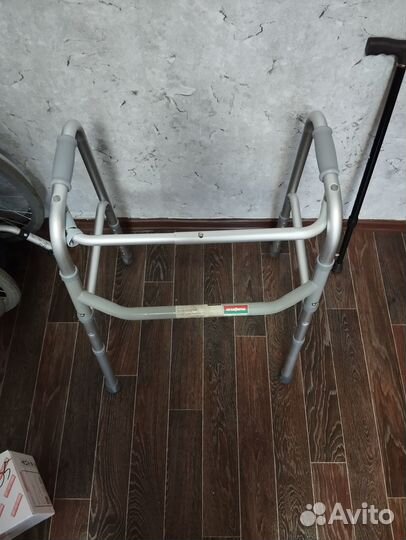 Ходунки для взрослых инвалидов