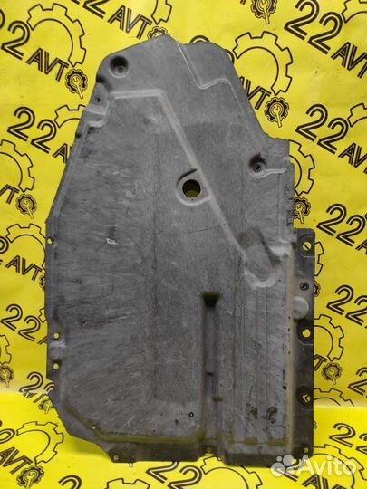 Защита горловины топливного бака задняя правая Bmw