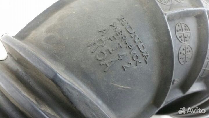 Патрубок воздушн.фильтра Honda Cr-V RM4 K24Z7 2014