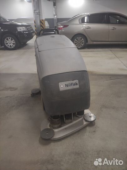 Поломоечная машина Nilfisk BA 751