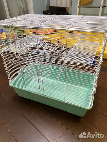 Клетка для грызунов с колесом