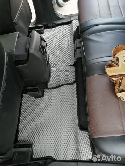 EVA автоковры 3Д с бортиками (HSV)