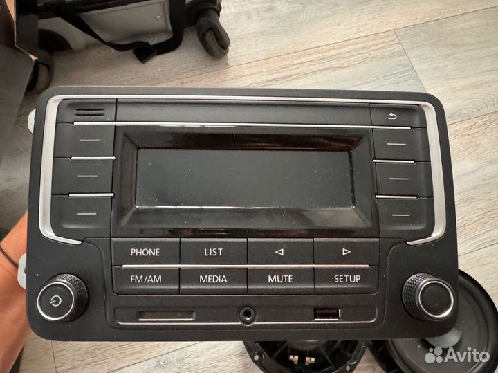 Штатная магнитола R140G MIB Global Entry