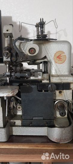 Швейная машина оверлок бу