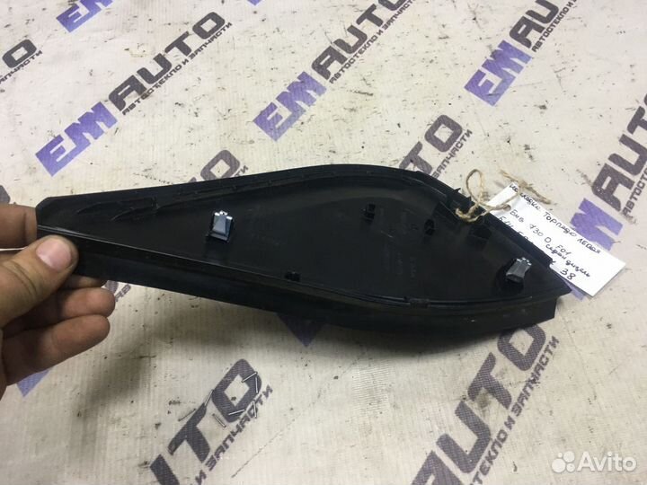 Накладка торпедо левая бмв 730D F01 седан, дизель