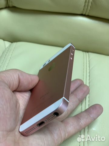 Телефон iPhone 5s в корпусе от Se