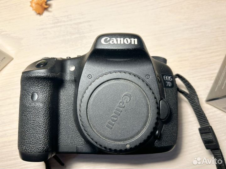 Canon EOS 7D зеркальный фотоаппарат