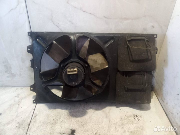 Вентилятор охлаждения Volkswagen Passat B3 1990