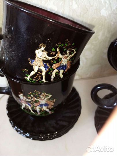 Чайные чашки с блюдцами