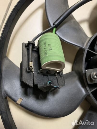 Вентилятор радиатора охлаждения Cruze 13427160