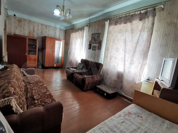 Дом 43 м² на участке 1,5 сот.