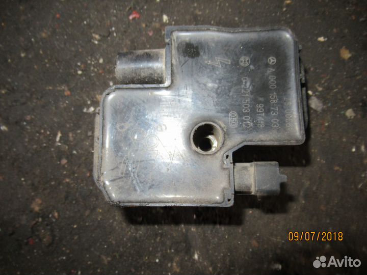 Катушка зажигания Мерседес W220 0001587303