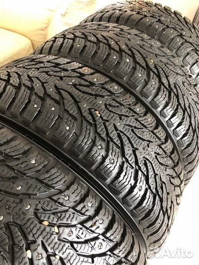 Nokian Tyres Hakkapeliitta 9 215/55 R17