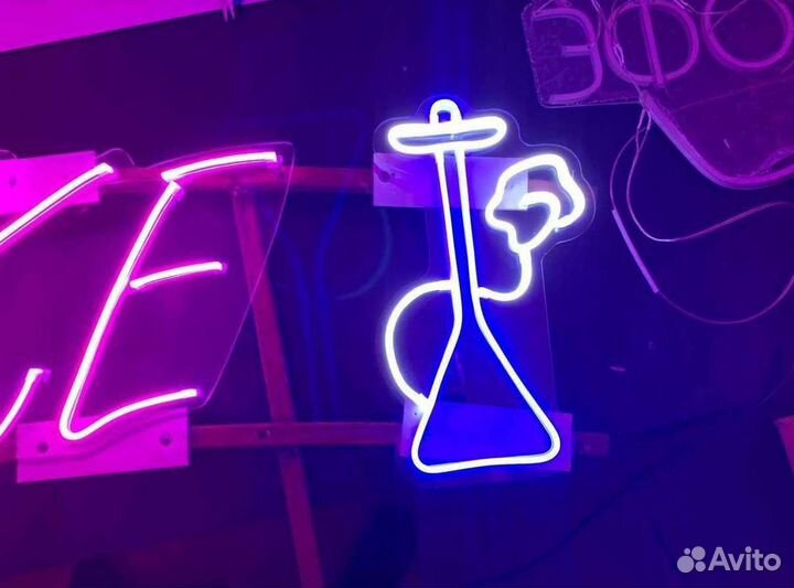 Неоновая вывеска