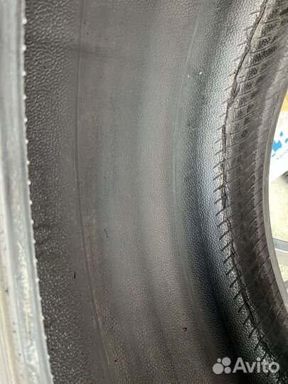 Pirelli P Zero PZ4 315/35 R21