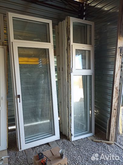 Дверь пластиковая