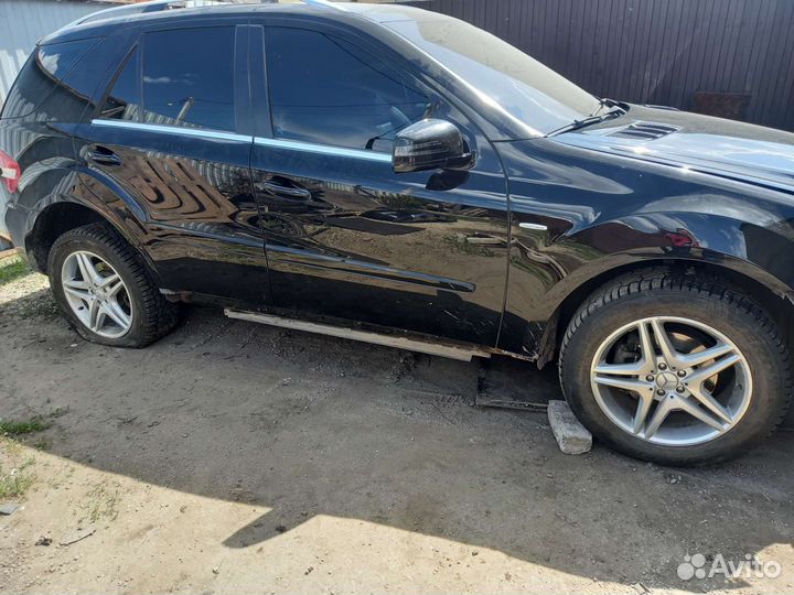 Запасные части Mercedes ML164