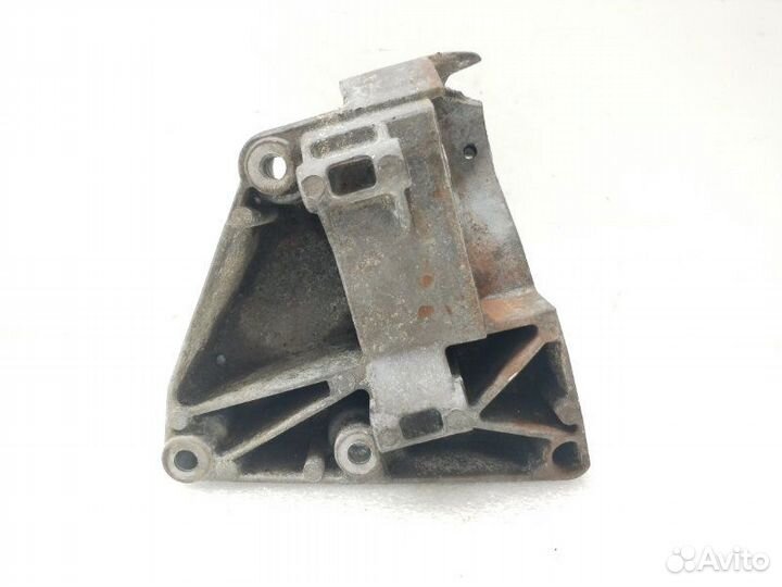 Кронштейн компрессора кондиционера Bmw 3-Series