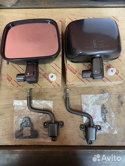 Комплект новых зеркал на Land Cruiser 40