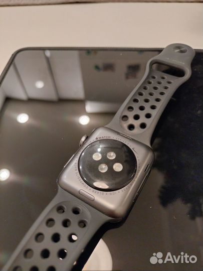 Смарт-часы Apple Watch 3