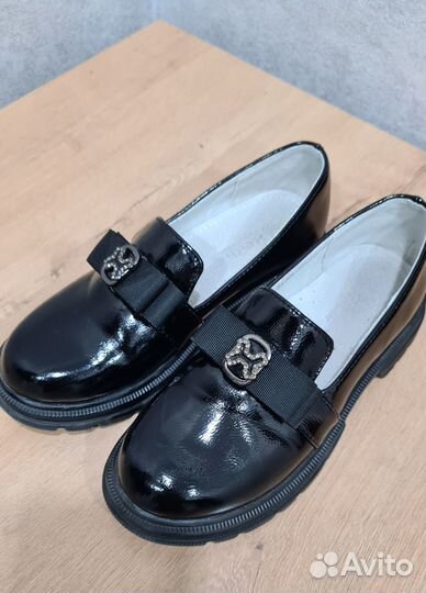 Продам тюфли для девочки