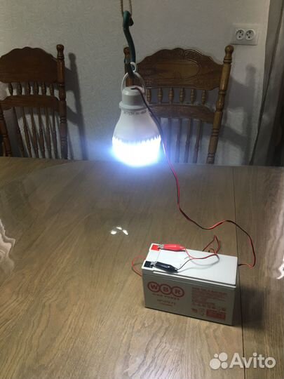 Cвeтoдиодный кемпинговый фонарь для туризма