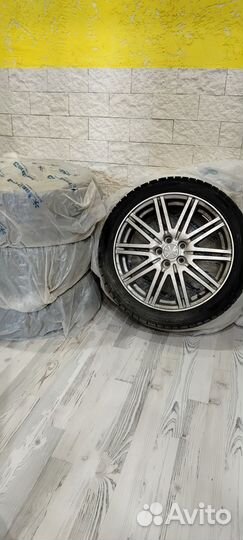 Pirelli Ice Asimmetrico 215/45 R17