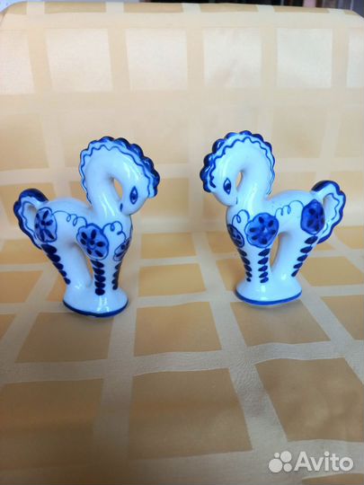 Гжель фигурка лошадь