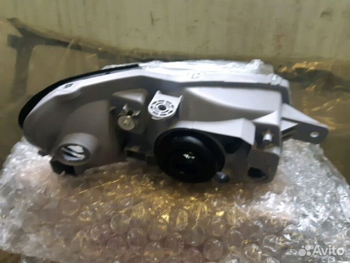 Фара левая Hyundai Accent Тагаз