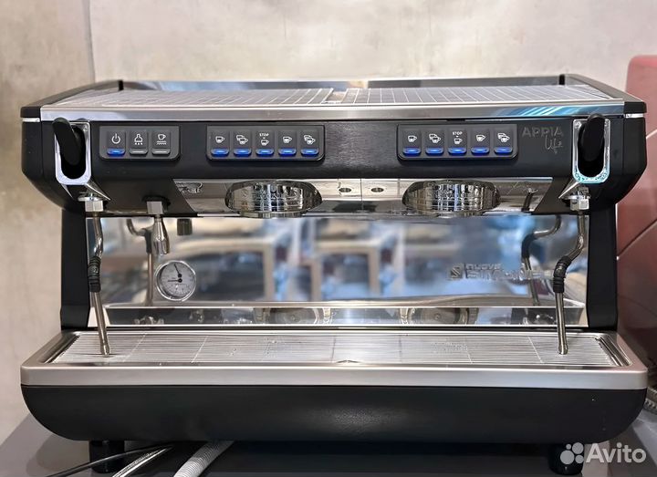 Кофемашина Nuova Simonelli Appia Life 2 Gr V