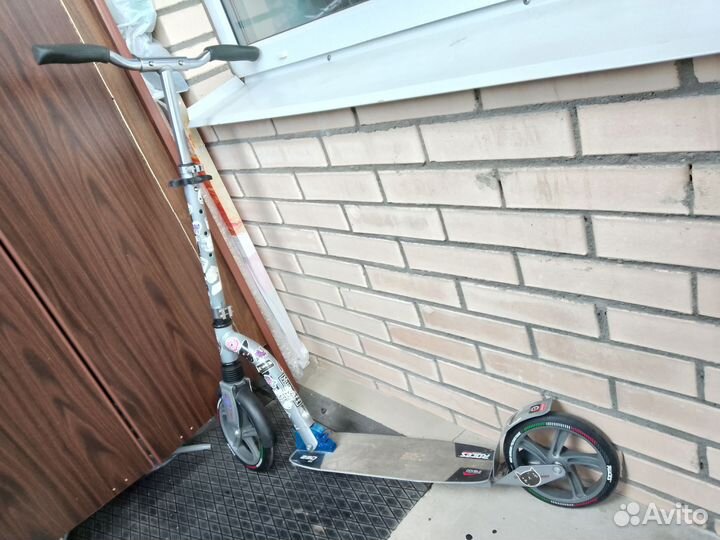 Самокат Roces взрослый складной