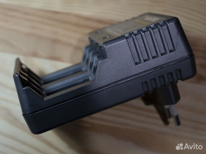 Зарядное устройство для аккумуляторных батарей