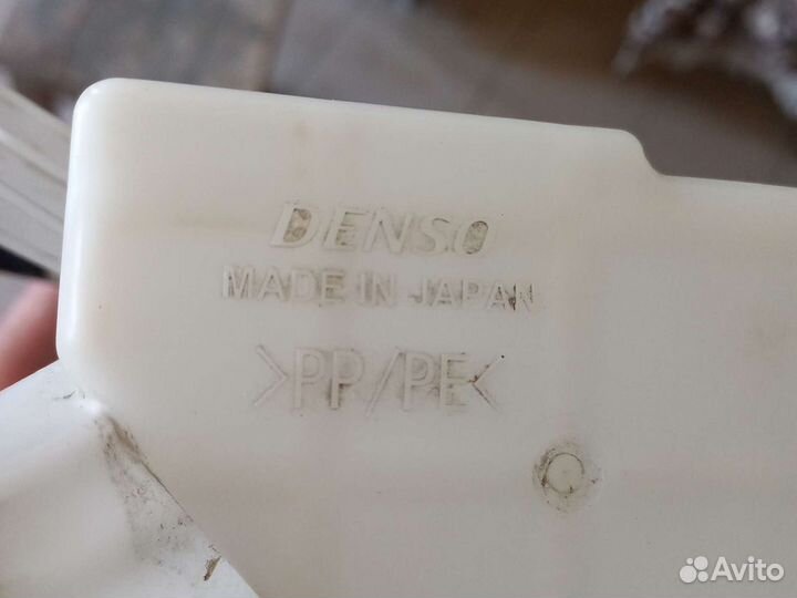 Расширительный бачок Toyota Camry V70