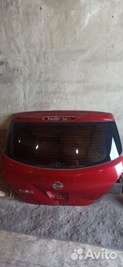 Крышка багажника Ниссан tiida