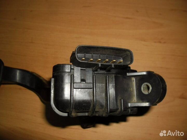 Педаль газа Lexus Rx300 MCU38 3mzfe
