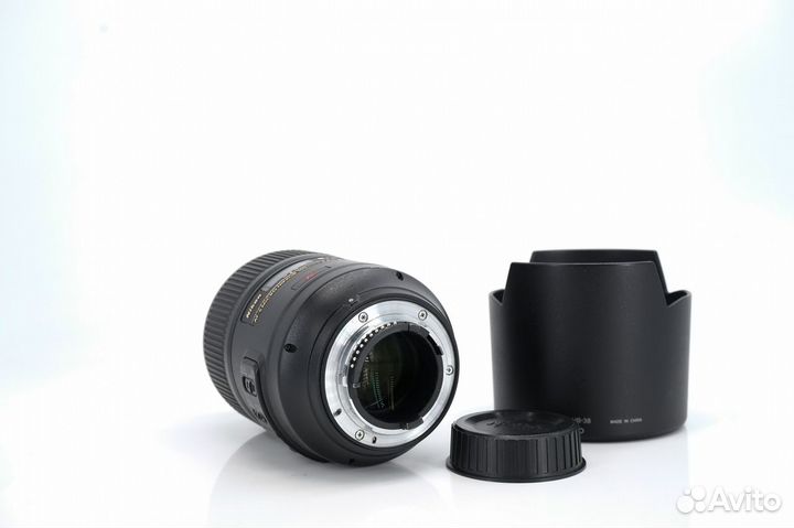 Nikon 105mm f/2.8G IF-ED AF-S VR Micro-Nikkor отл