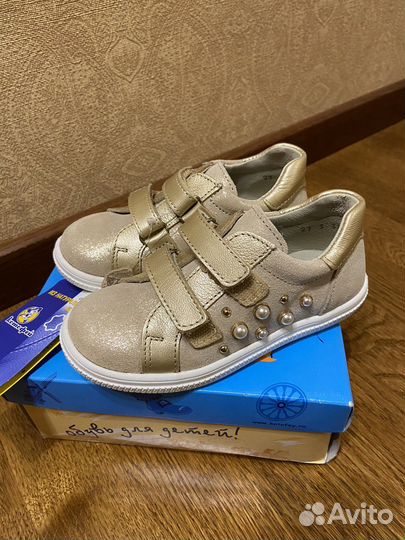 Новые кроссовки Котофей 27 р