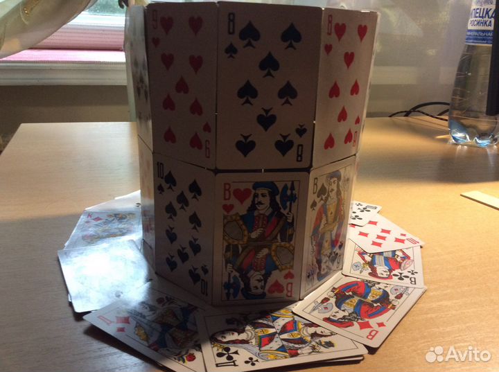 Шляпа фокусника из карт