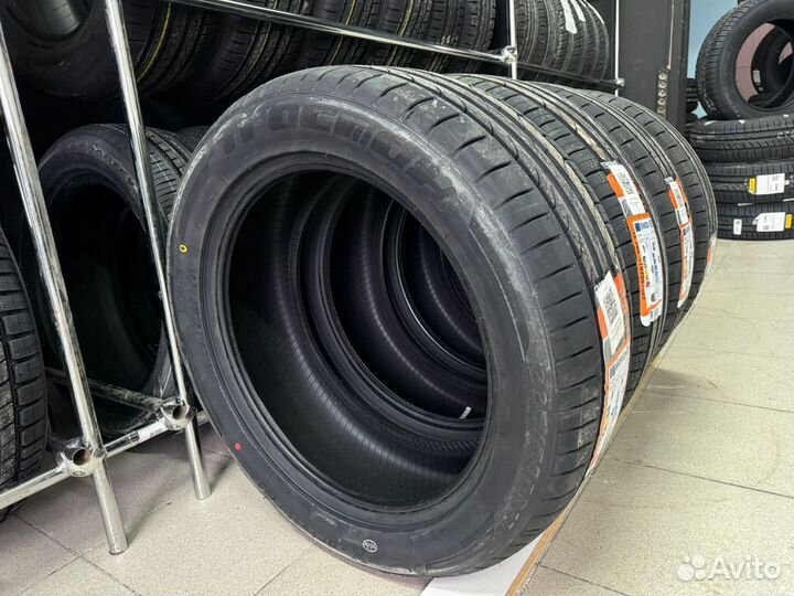 Tracmax X-Privilo TX3 235/45 R18 103