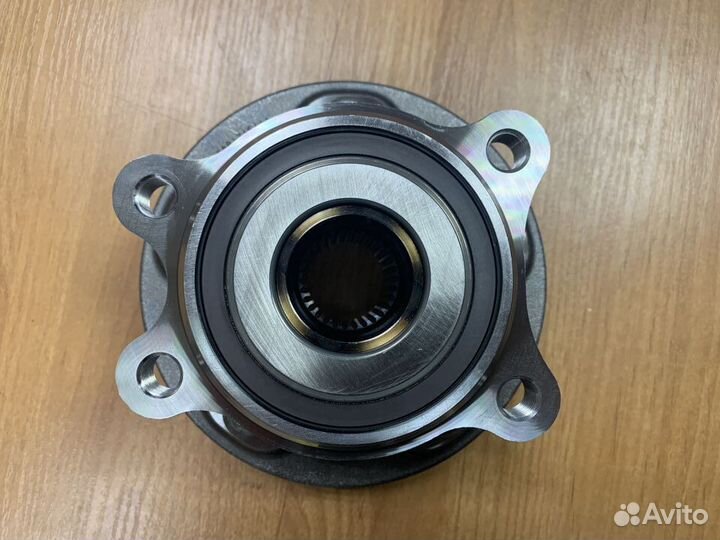 Ступица передняя новая оригинал Toyota Camry 70